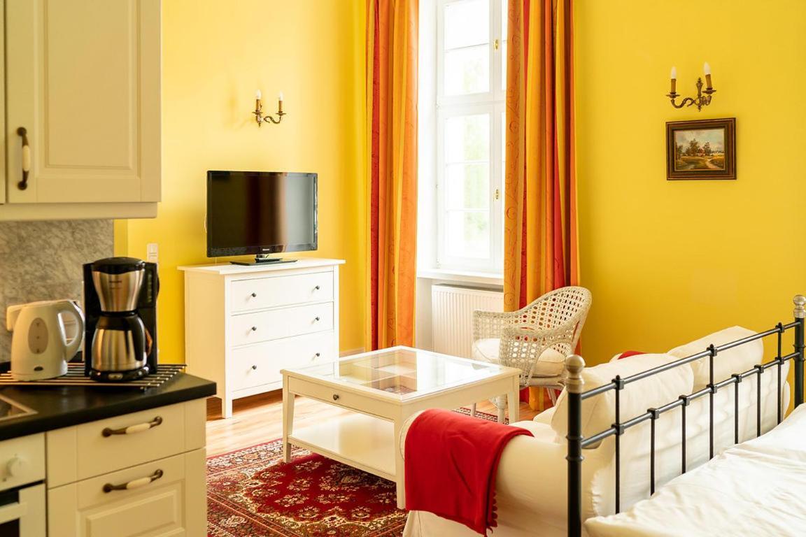 Gutshaus Gross Helle Apartment Moelln ภายนอก รูปภาพ