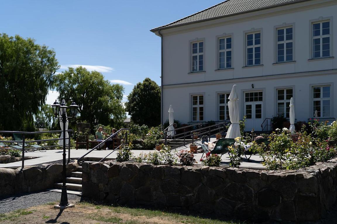 Gutshaus Gross Helle Apartment Moelln ภายนอก รูปภาพ