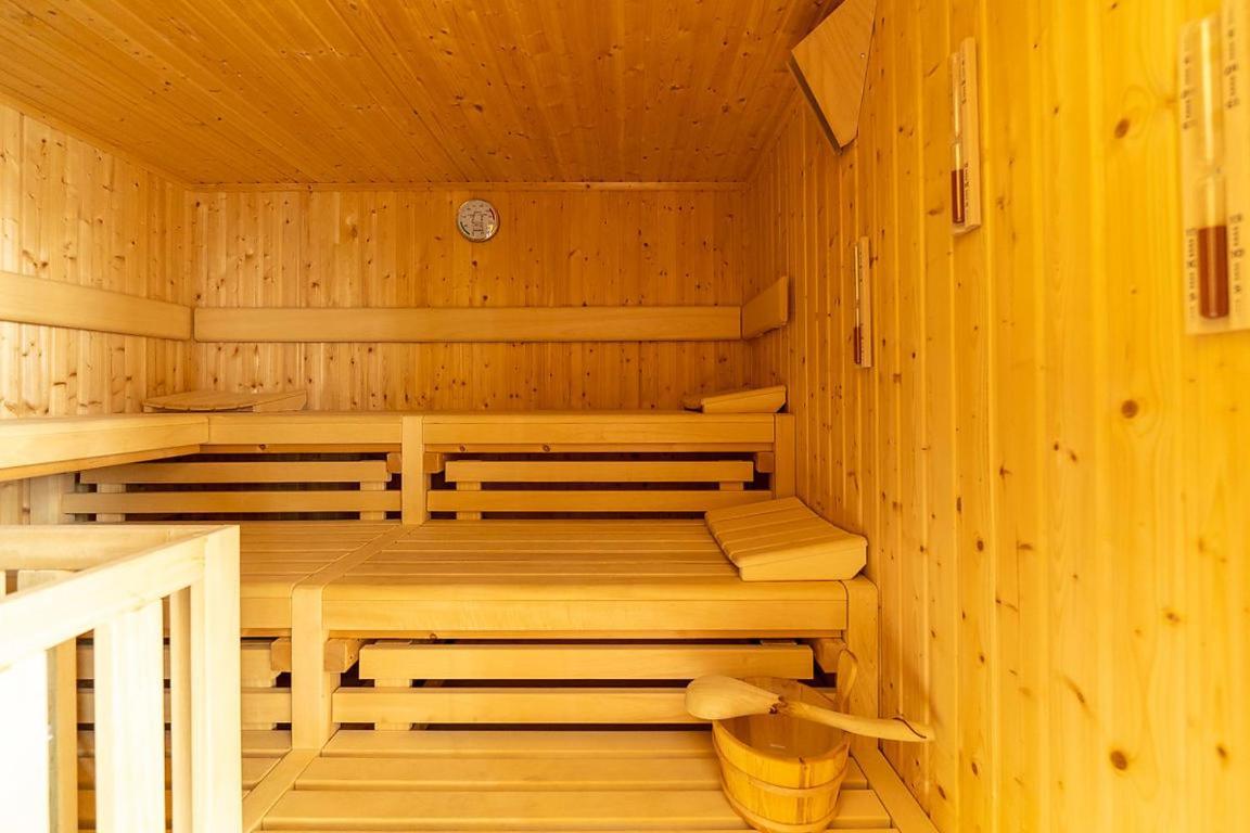 Gutshaus Gross Helle Apartment Moelln ภายนอก รูปภาพ