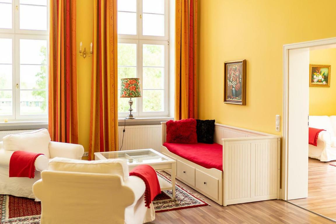 Gutshaus Gross Helle Apartment Moelln ภายนอก รูปภาพ