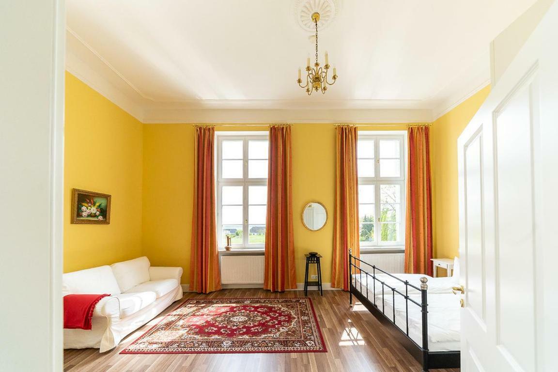 Gutshaus Gross Helle Apartment Moelln ภายนอก รูปภาพ