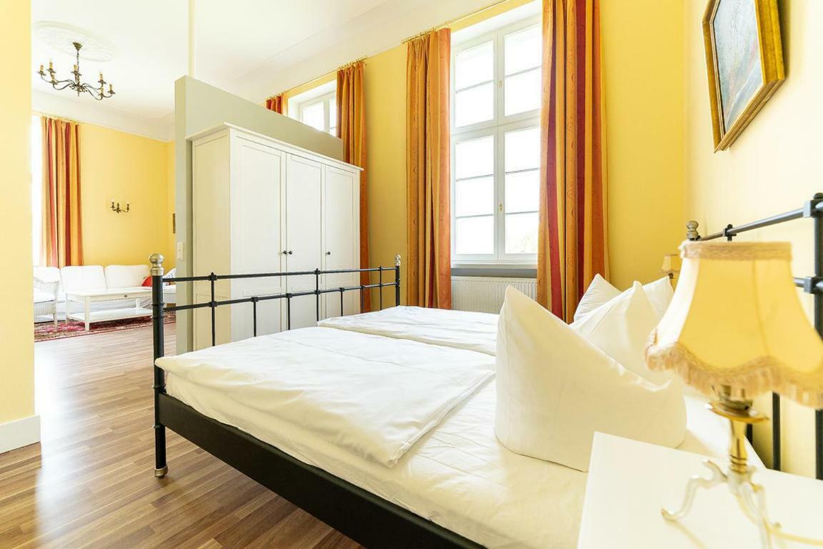 Gutshaus Gross Helle Apartment Moelln ภายนอก รูปภาพ