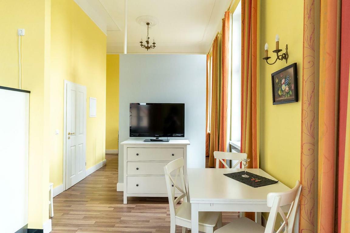 Gutshaus Gross Helle Apartment Moelln ภายนอก รูปภาพ
