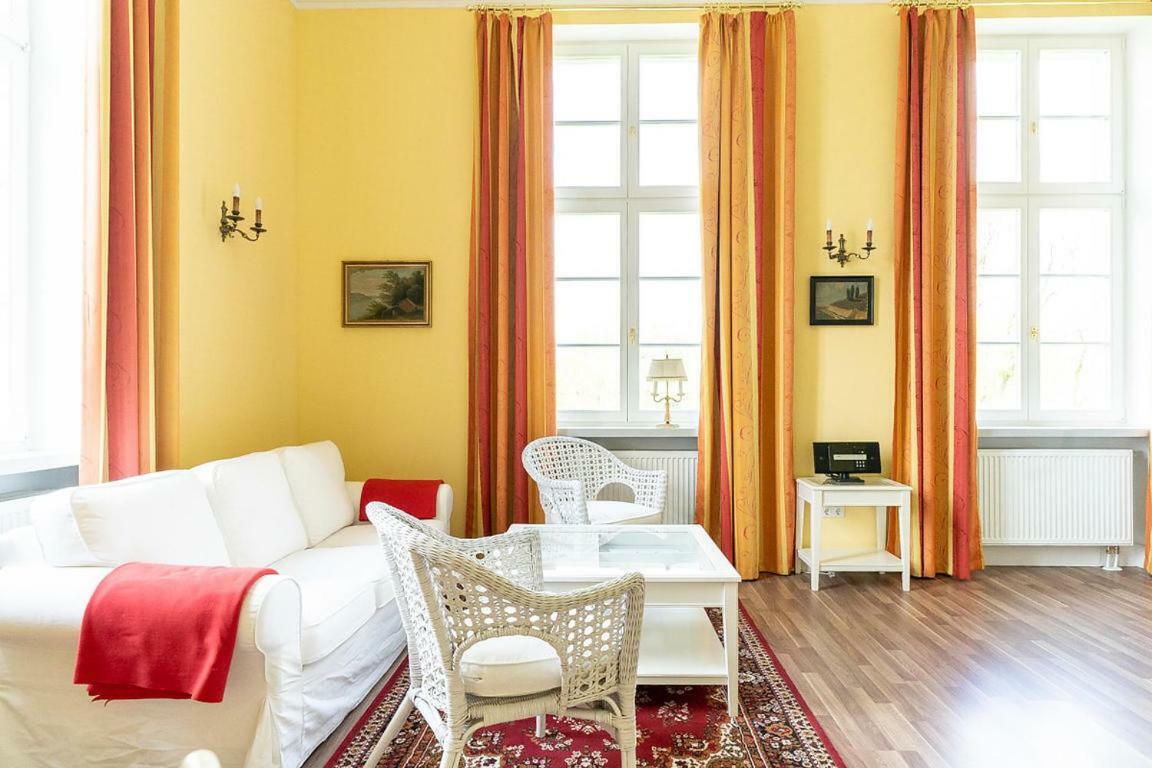 Gutshaus Gross Helle Apartment Moelln ภายนอก รูปภาพ